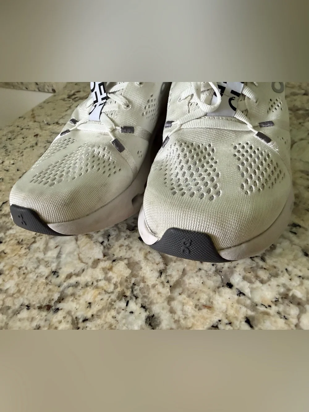 On Running White Women's Cloud Surfer shoes Size 9